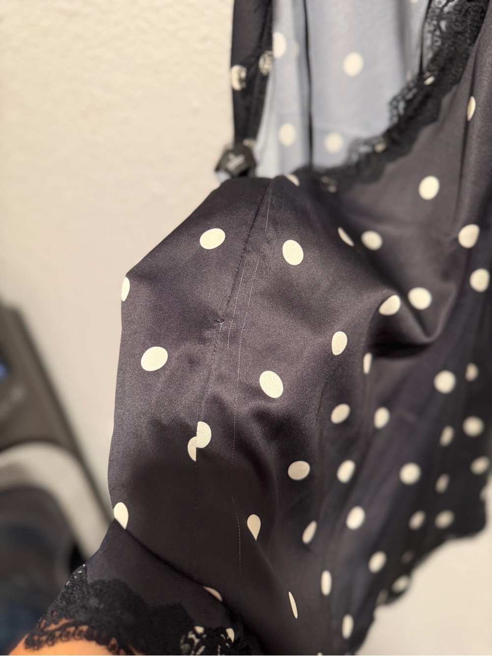 Lioness Polk a dot dress size L - Picture 8 of 8